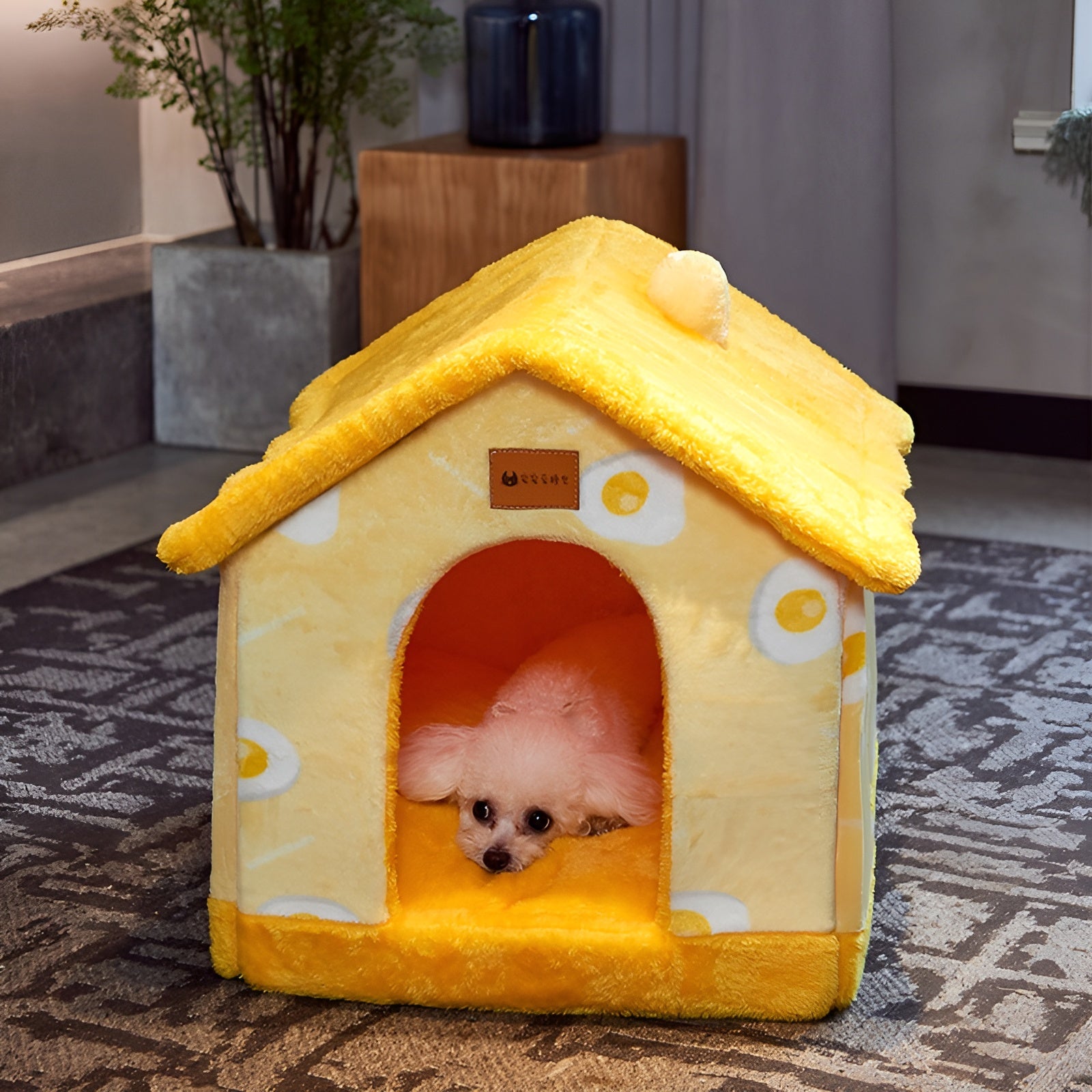 Breathable enclosed pet sleeping nook that keeps warmth in without overheating.