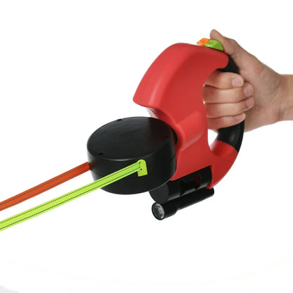 Professional double dog lead offering maximum control and freedom for pet owners.